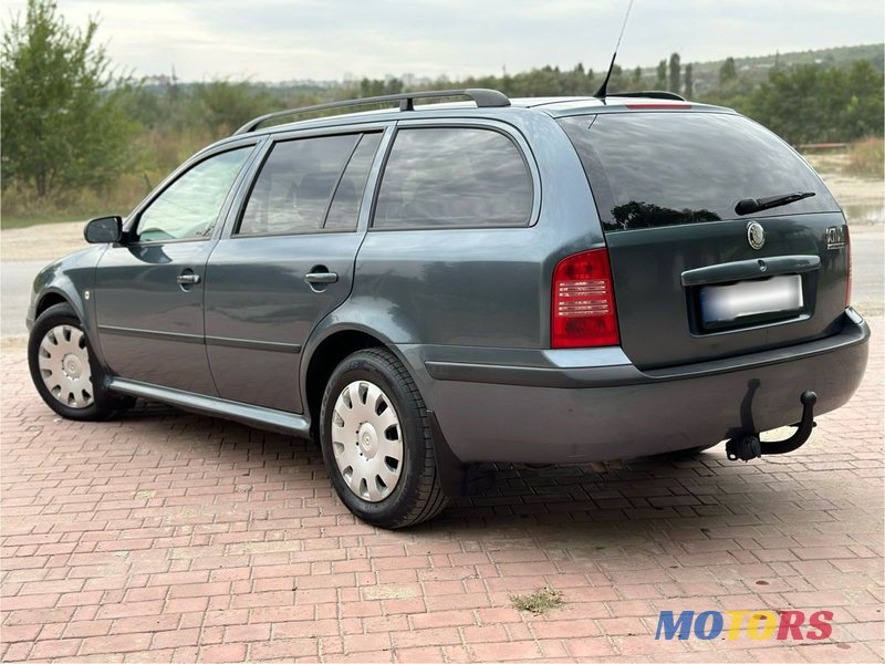 2005' Skoda Octavia photo #4