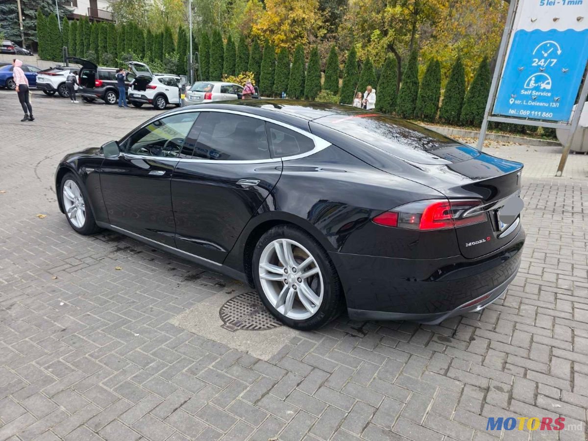 2015' Tesla Model S photo #6