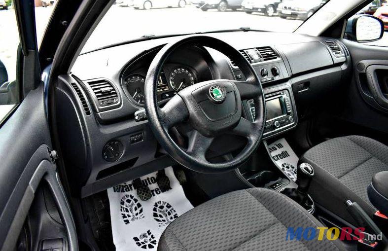 2011' Skoda Fabia photo #1