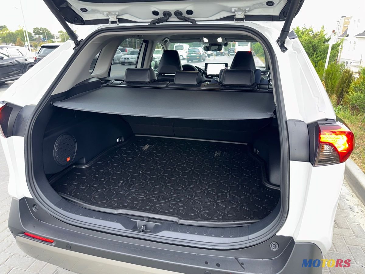 2024' Toyota RAV4 photo #6