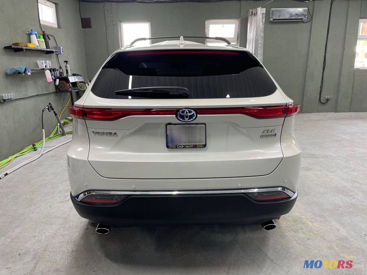 2020' Toyota RAV4 photo #5