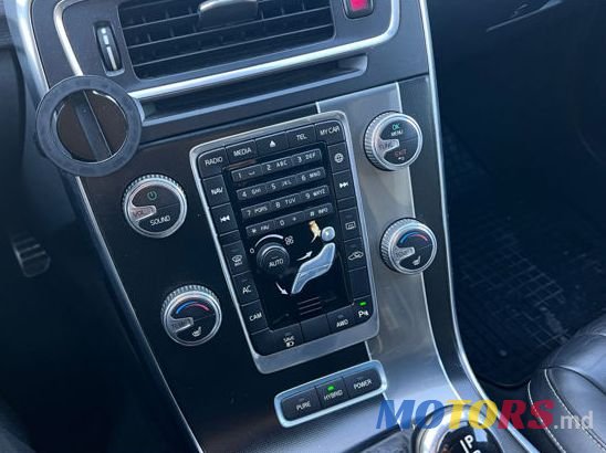 2014' Volvo V60 photo #5