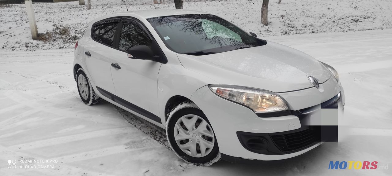 2012' Renault Megane photo #1