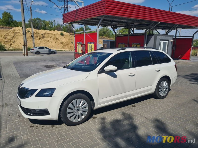 2019' Skoda Octavia photo #1