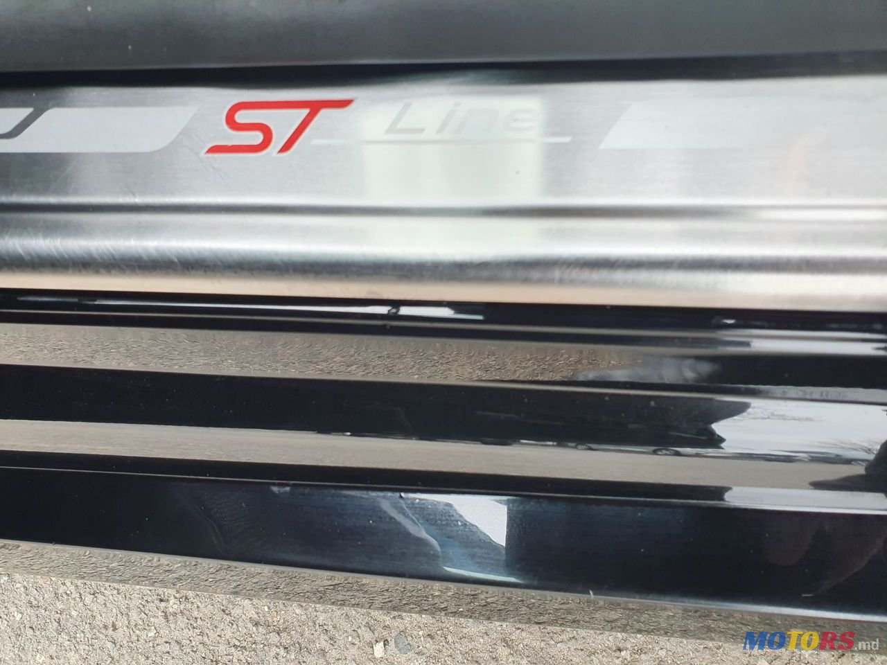 2017' Ford Focus photo #4