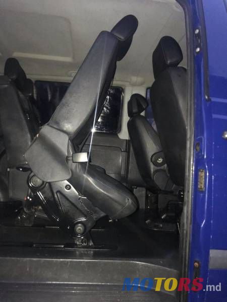 2011' Mercedes-Benz Vito photo #4