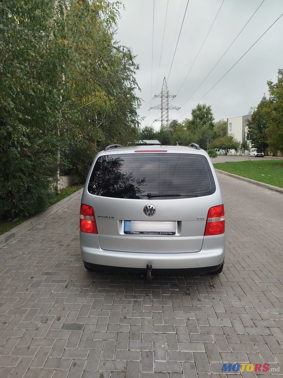 2004' Volkswagen Touran photo #5