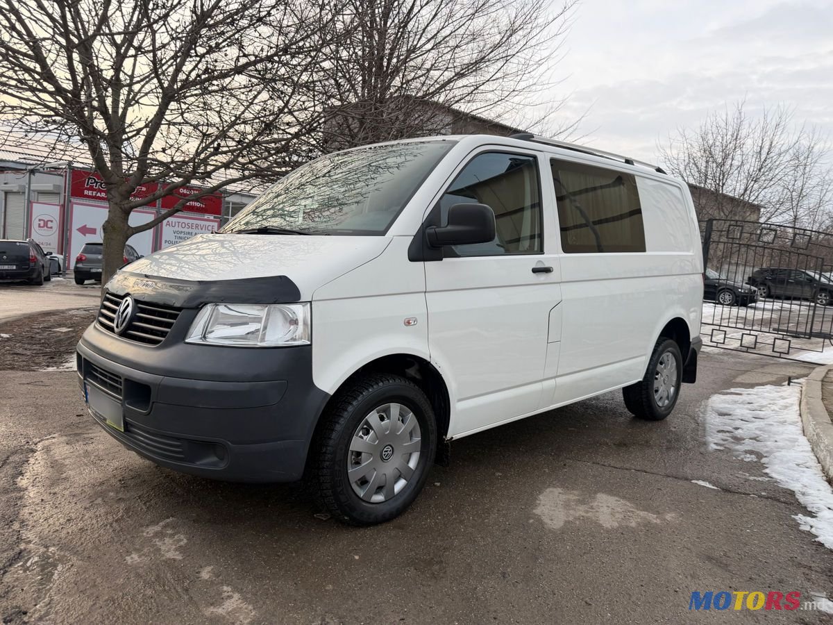 2009' Volkswagen Transporter photo #3