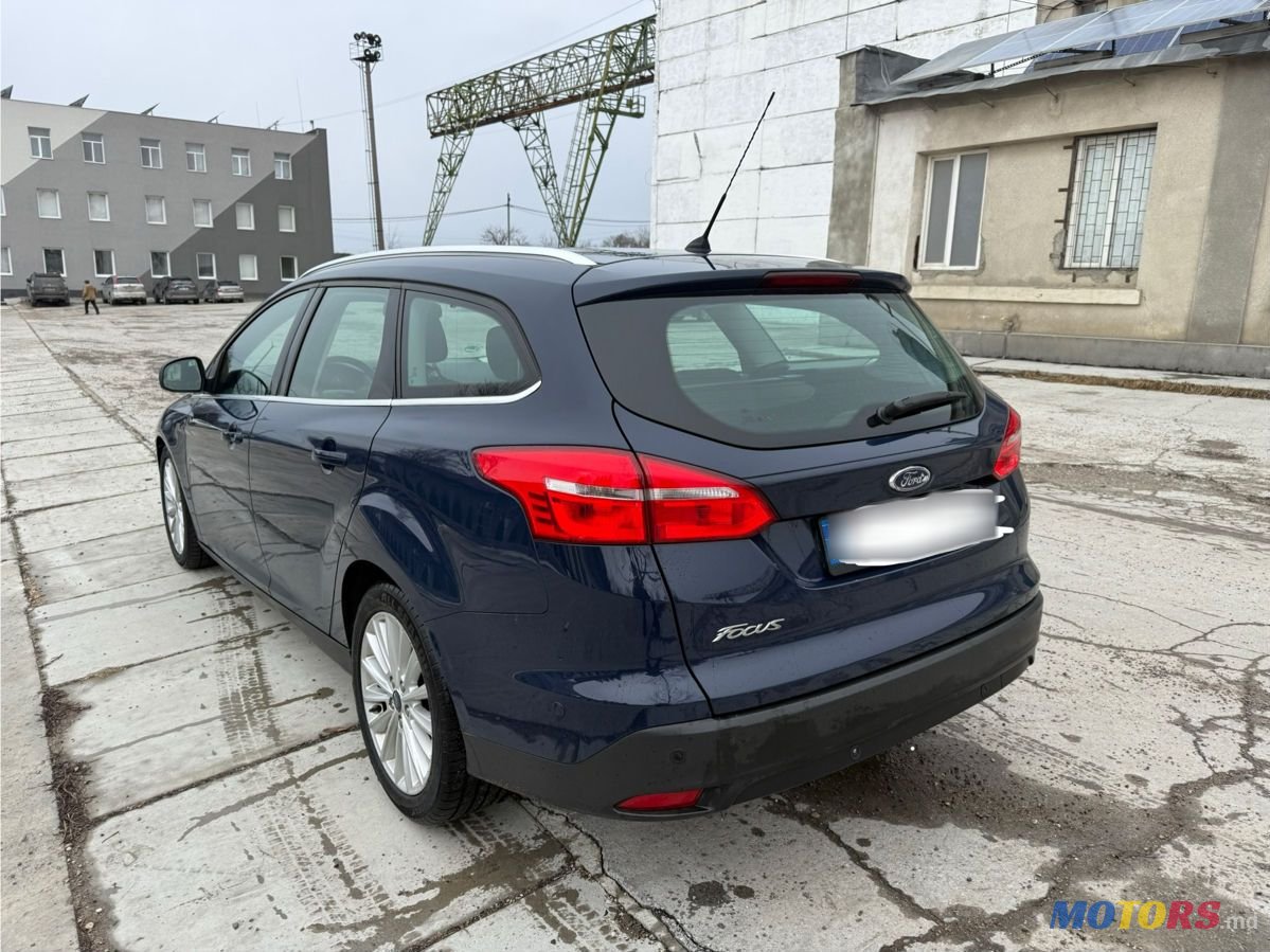 2015' Ford Focus photo #4