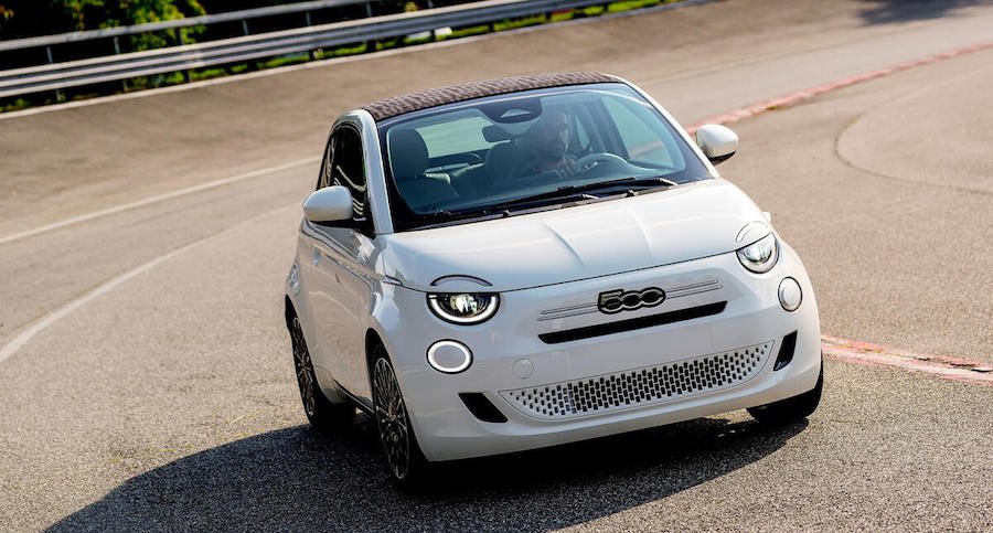 The New Fiat 500 With a Gas Engine Is Never In a Hurry