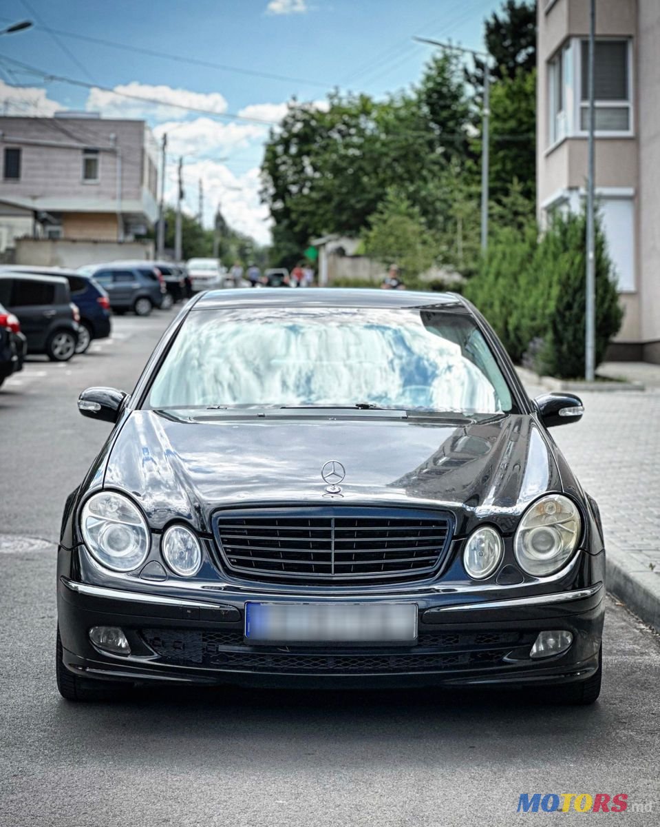 2005' Mercedes-Benz E Класс photo #4
