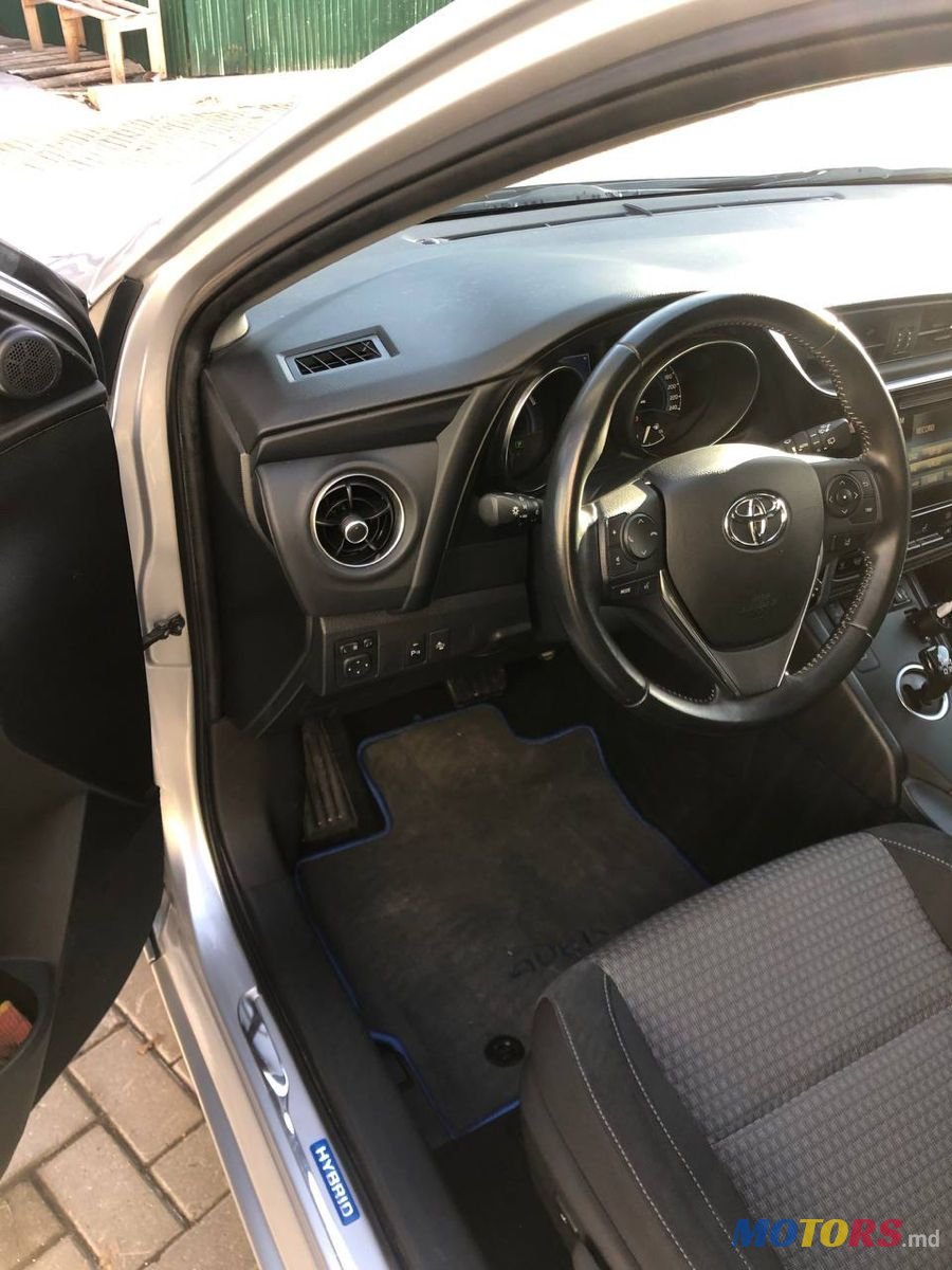 2016' Toyota Auris photo #4