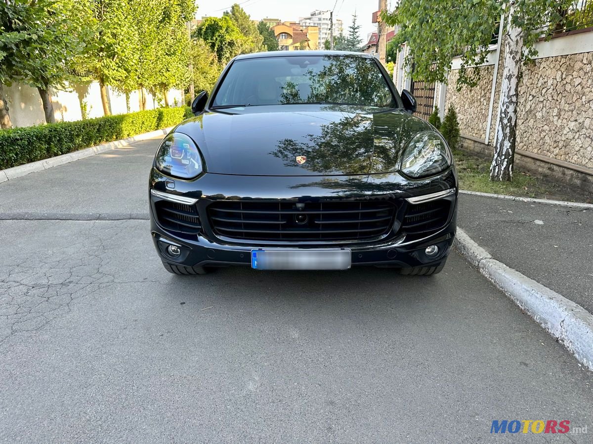 2017' Porsche Cayenne photo #4