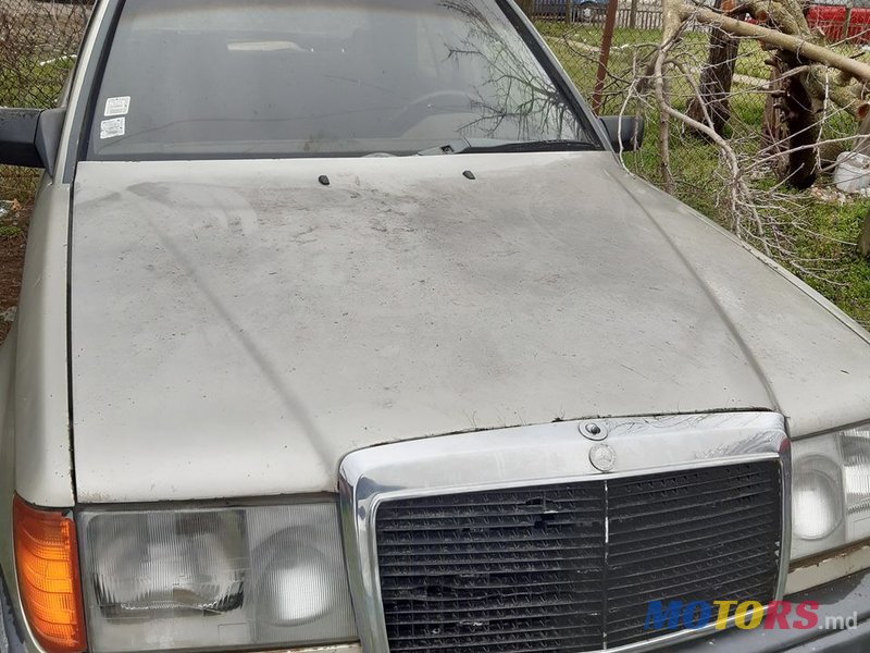 1994' Mercedes-Benz W124 photo #2