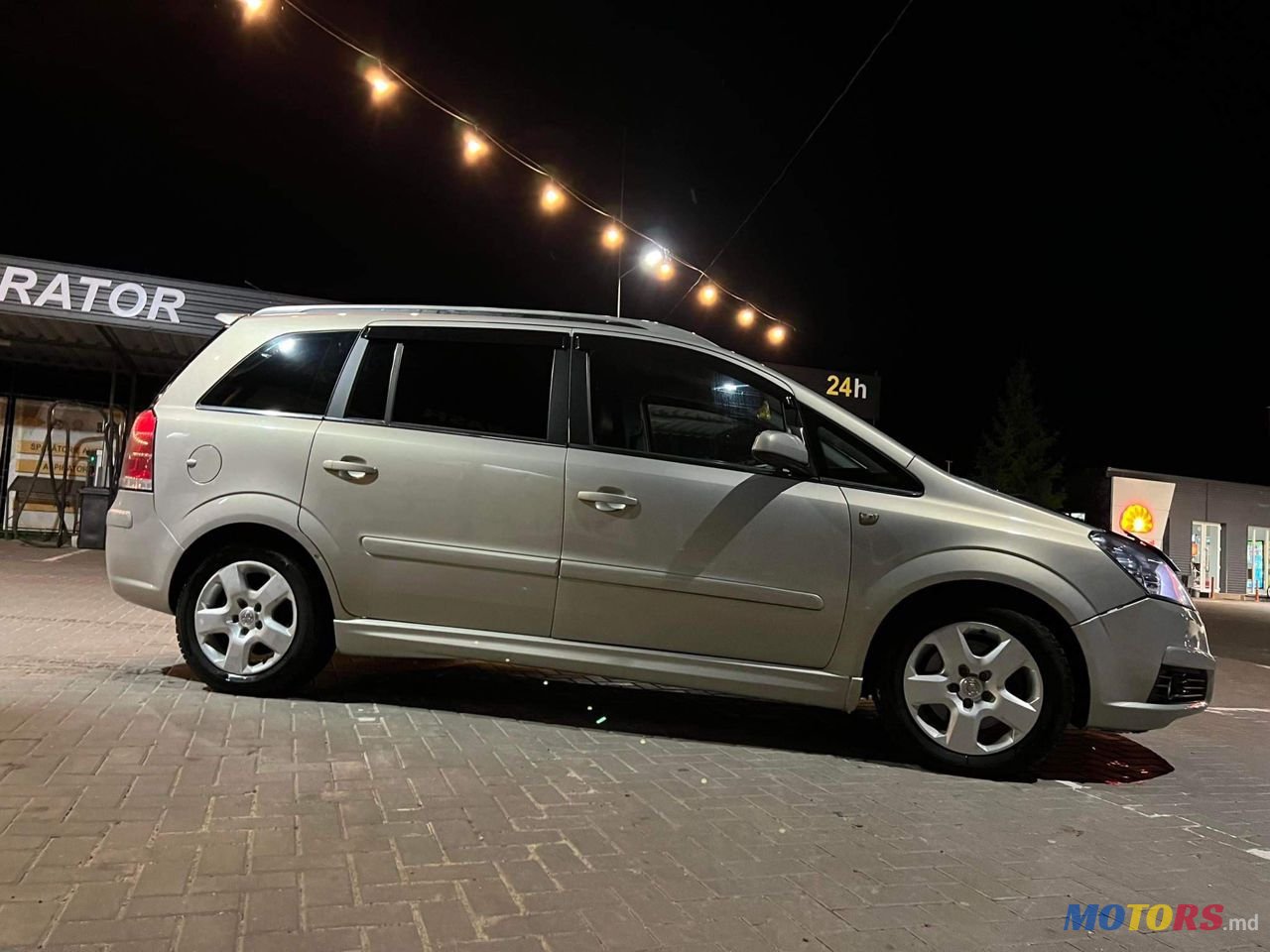 2005' Opel Zafira photo #5