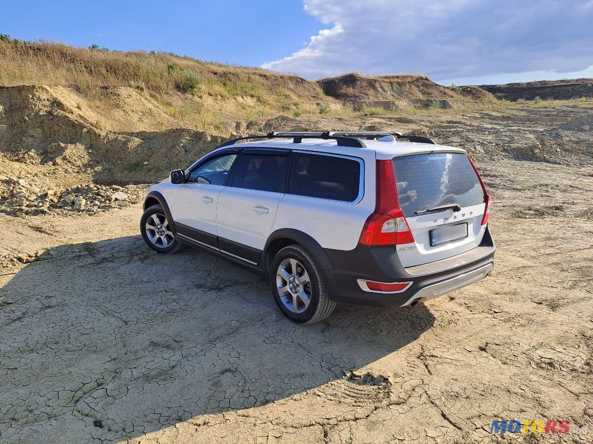 2009' Volvo XC70 photo #4