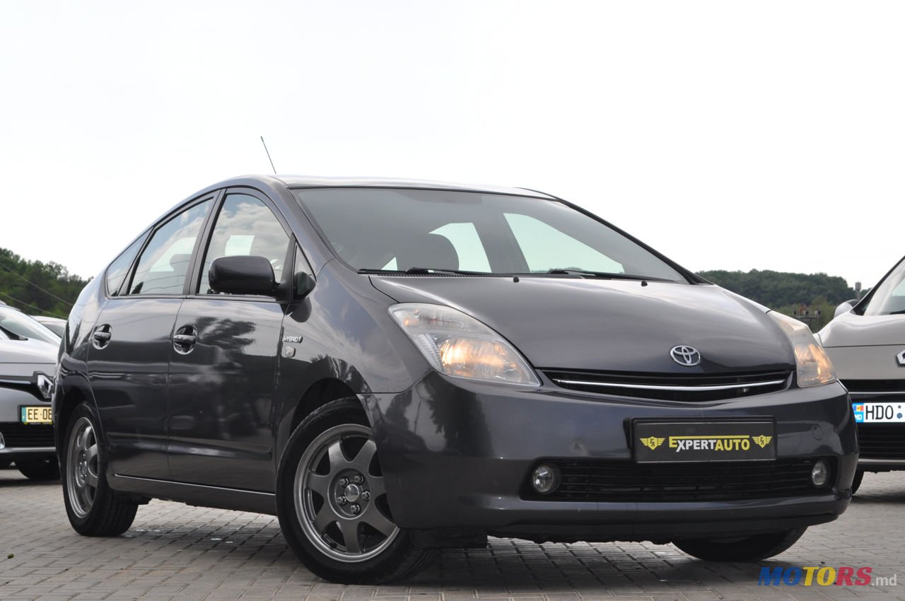 2007' Toyota Prius 20 photo #2