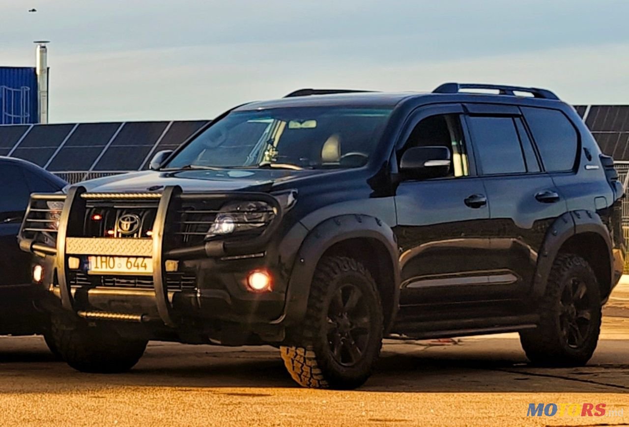 2012' Toyota Land Cruiser Prado photo #1