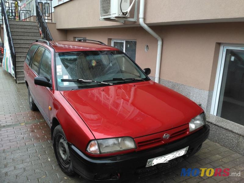 1993' Nissan Primera photo #1