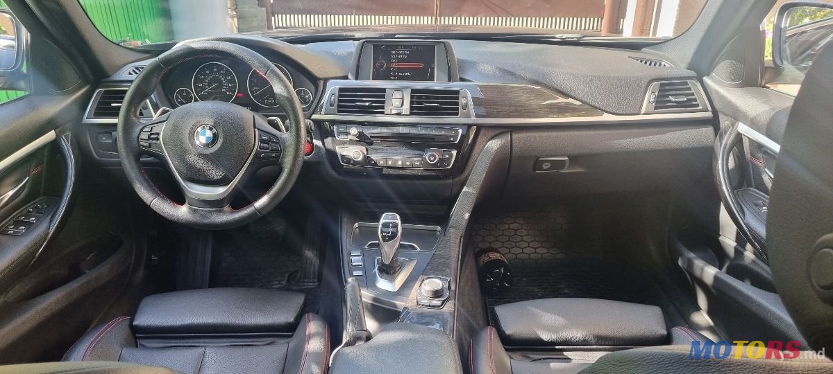 2016' BMW 3 Series photo #6