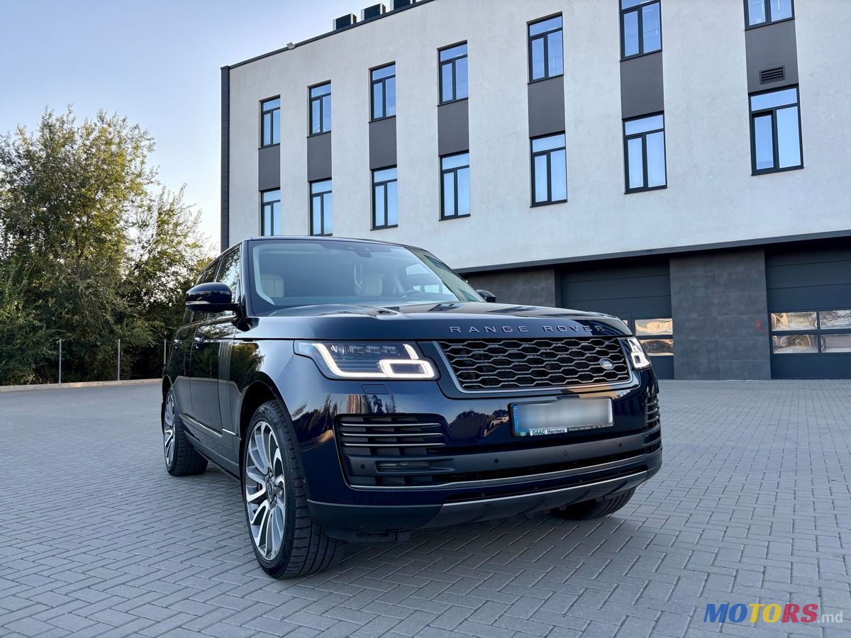 2020' Land Rover Range Rover photo #2