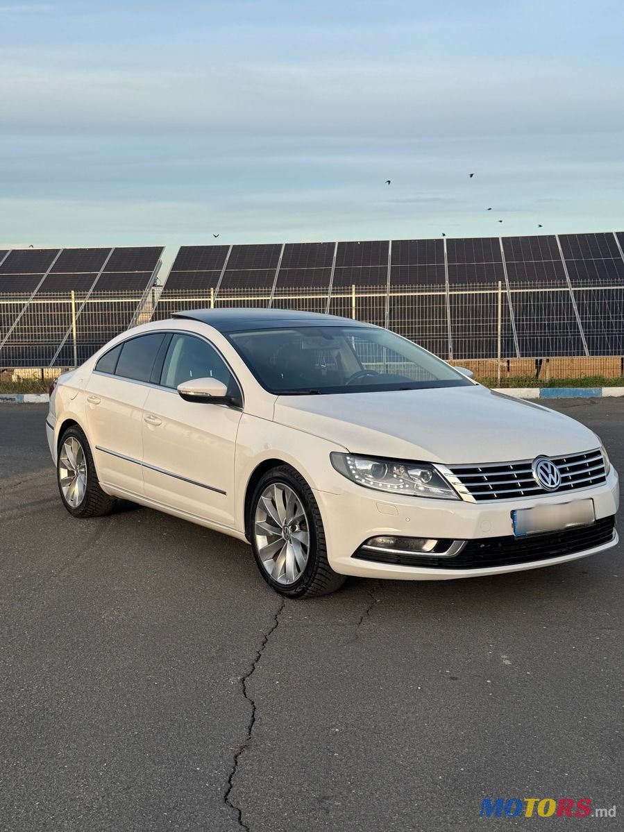 2014' Volkswagen Passat photo #1