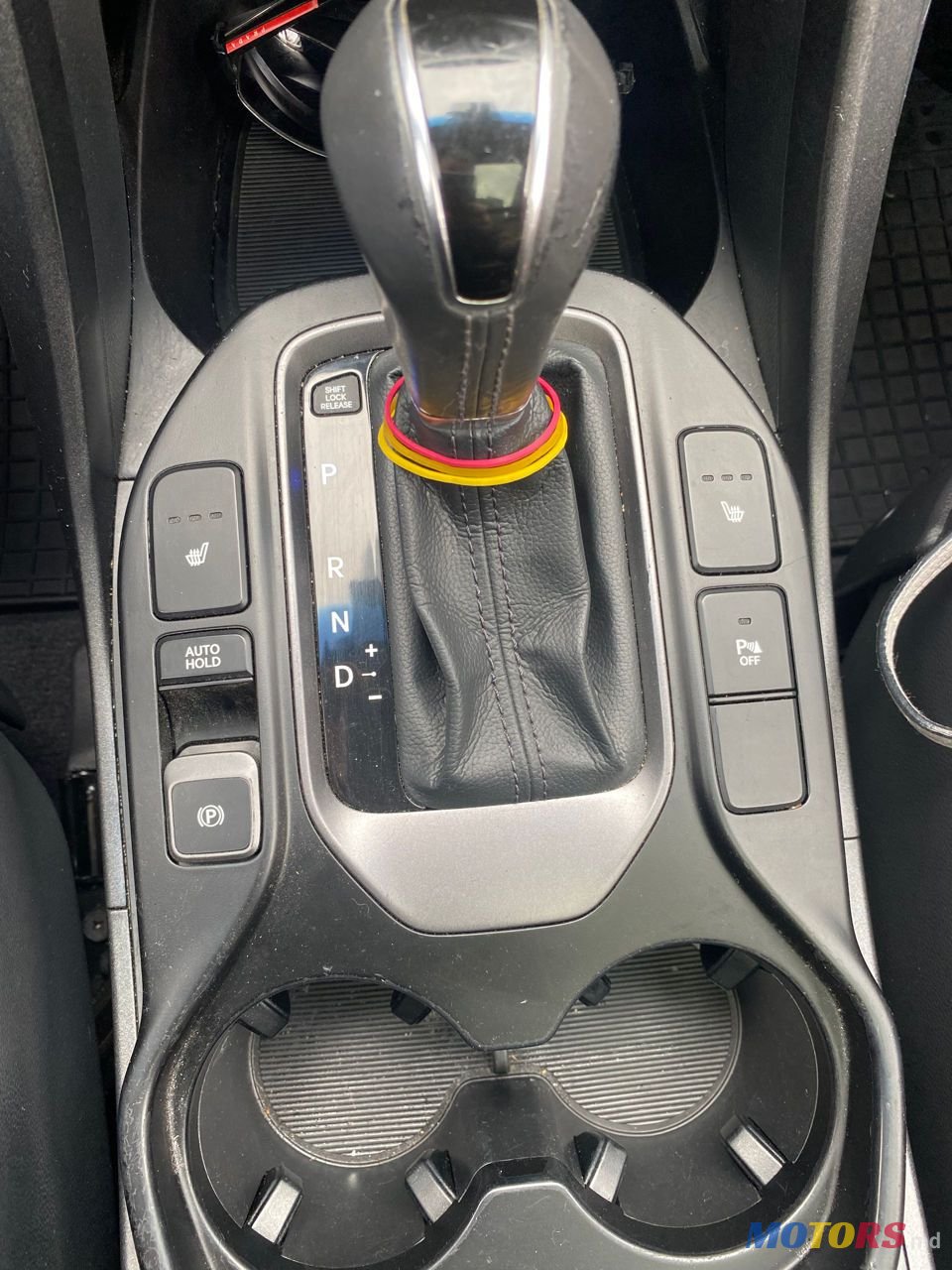 2014' Hyundai Santa Fe photo #2