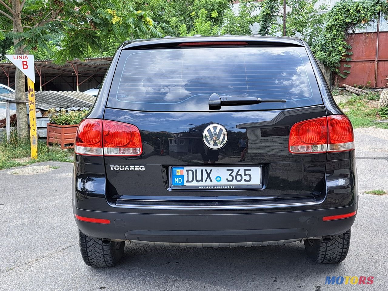 2006' Volkswagen Touareg photo #5