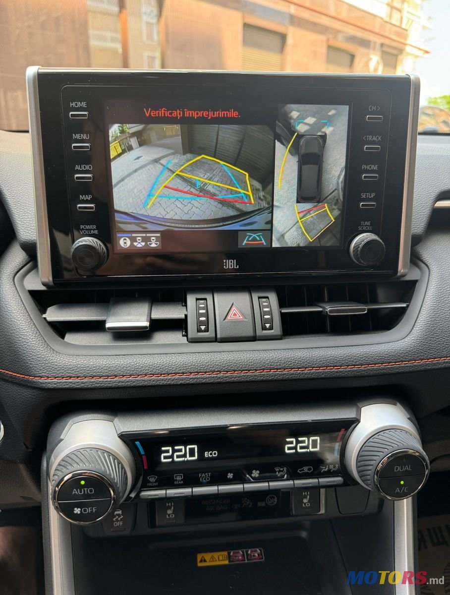 2022' Toyota RAV4 photo #6