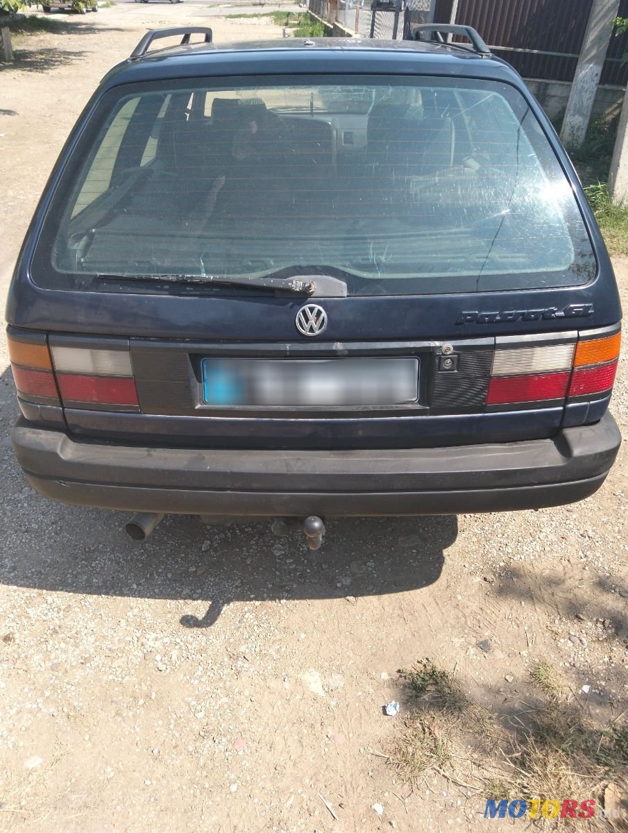 1993' Volkswagen Passat photo #4