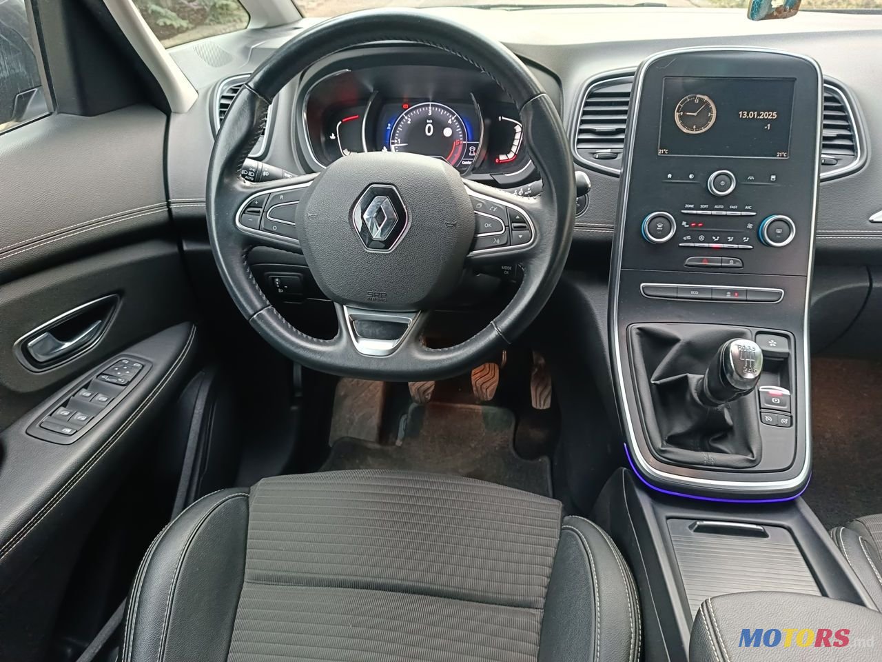 2017' Renault Scenic photo #5