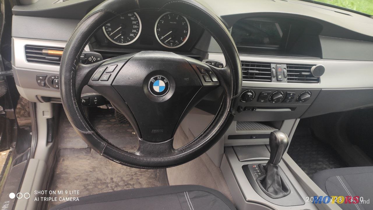 2004' BMW 5 Series E60 photo #4