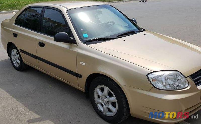 2005' Hyundai Accent photo #1