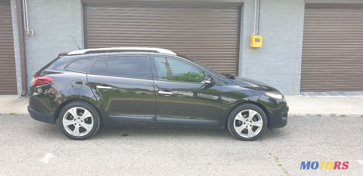 2010' Renault Megane photo #3