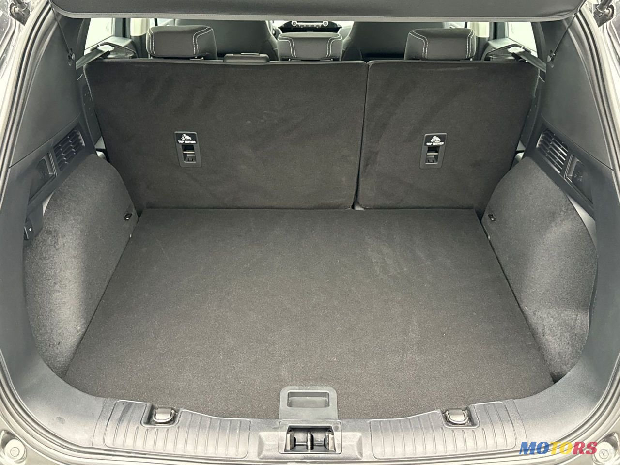 2020' Ford Kuga photo #6