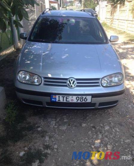 2005' Volkswagen Golf photo #1