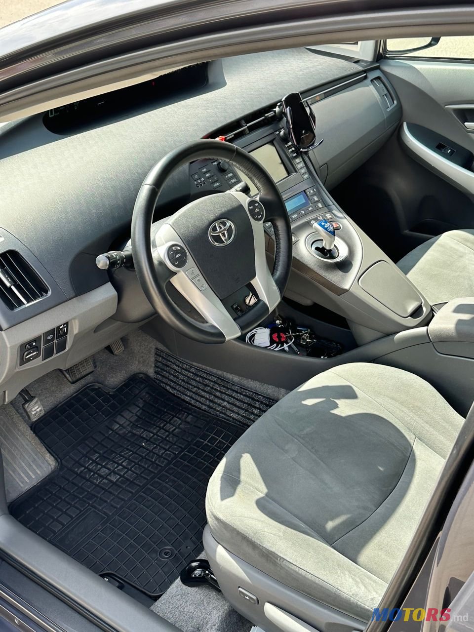 2010' Toyota Prius photo #4