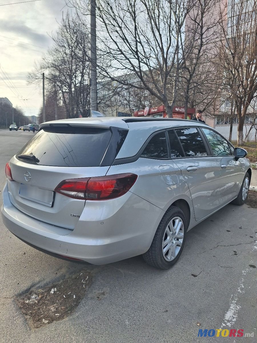 2017' Opel Astra photo #5
