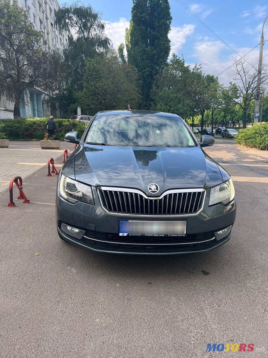 2014' Skoda Superb photo #2