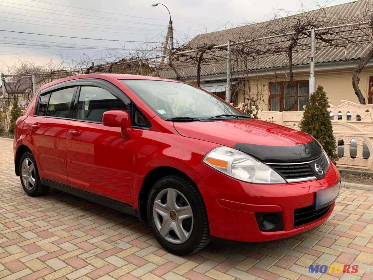 2008' Nissan Versa photo #6