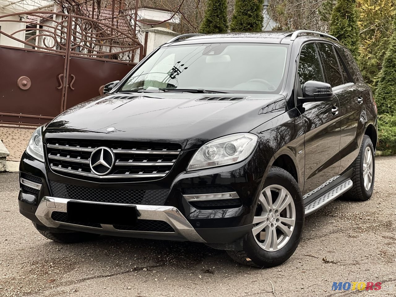 2011' Mercedes-Benz M Класс photo #2