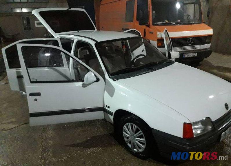 1990' Opel Kadett photo #1