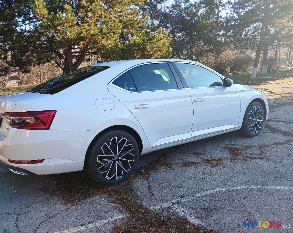 2020' Skoda Superb photo #3