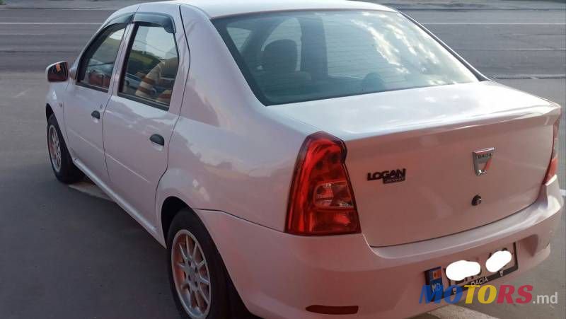 2011' Dacia Logan photo #6