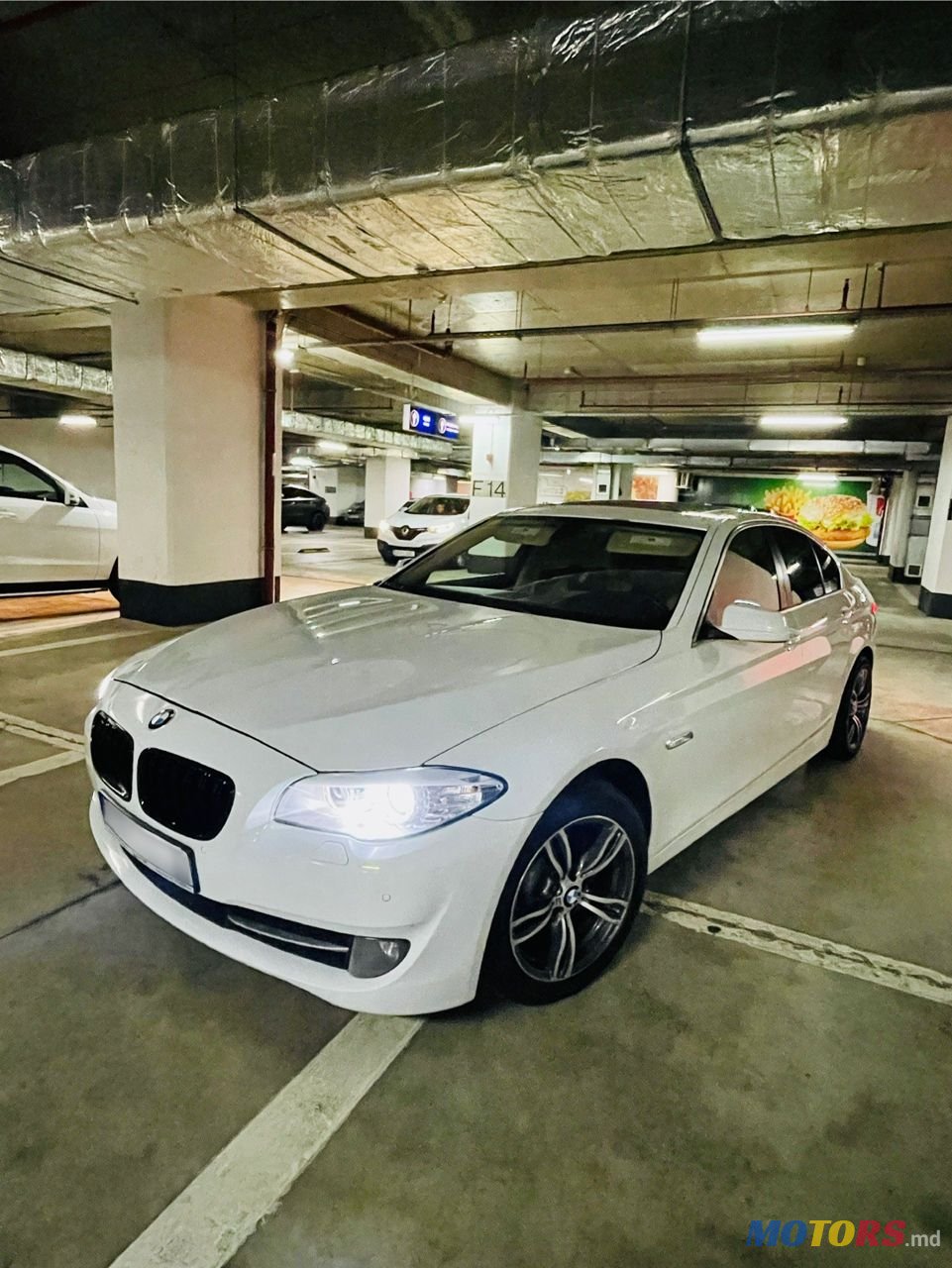 2013' BMW 5 Series photo #2