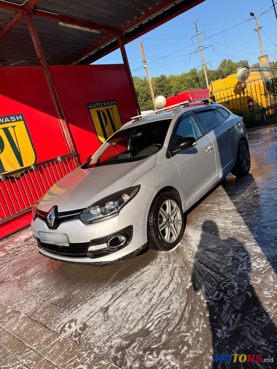 2015' Renault Megane photo #2