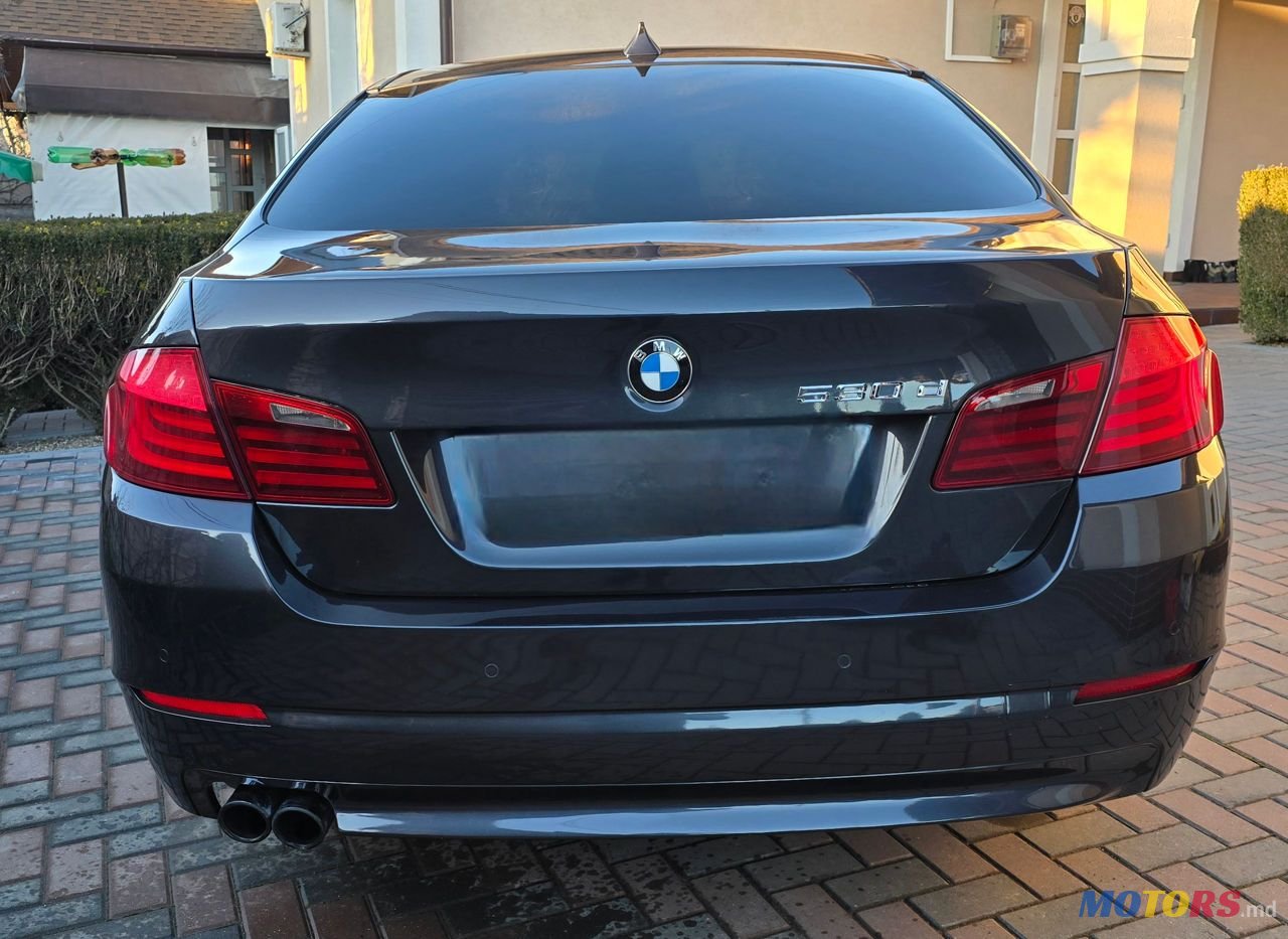 2010' BMW 5 Series photo #4