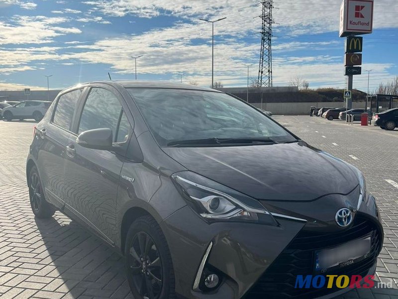 2019' Toyota Yaris photo #2