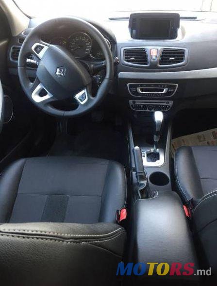 2011' Renault Fluence photo #1