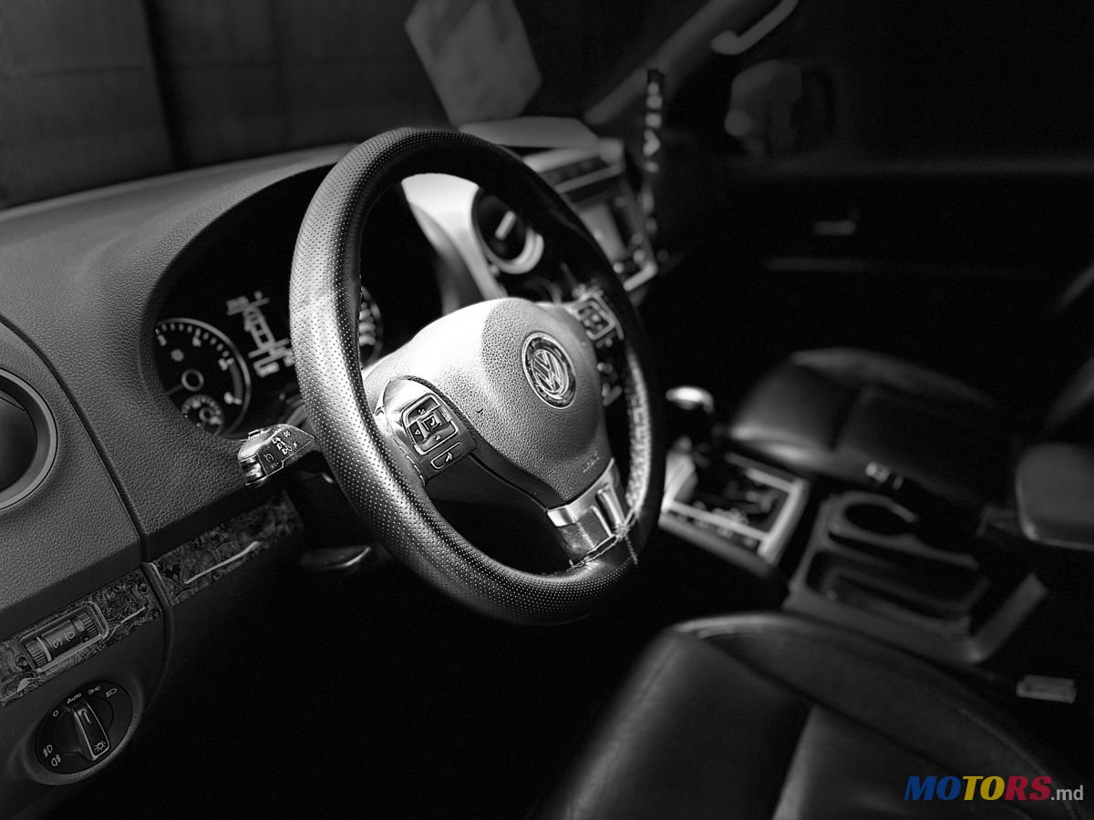 2014' Volkswagen Amarok photo #5